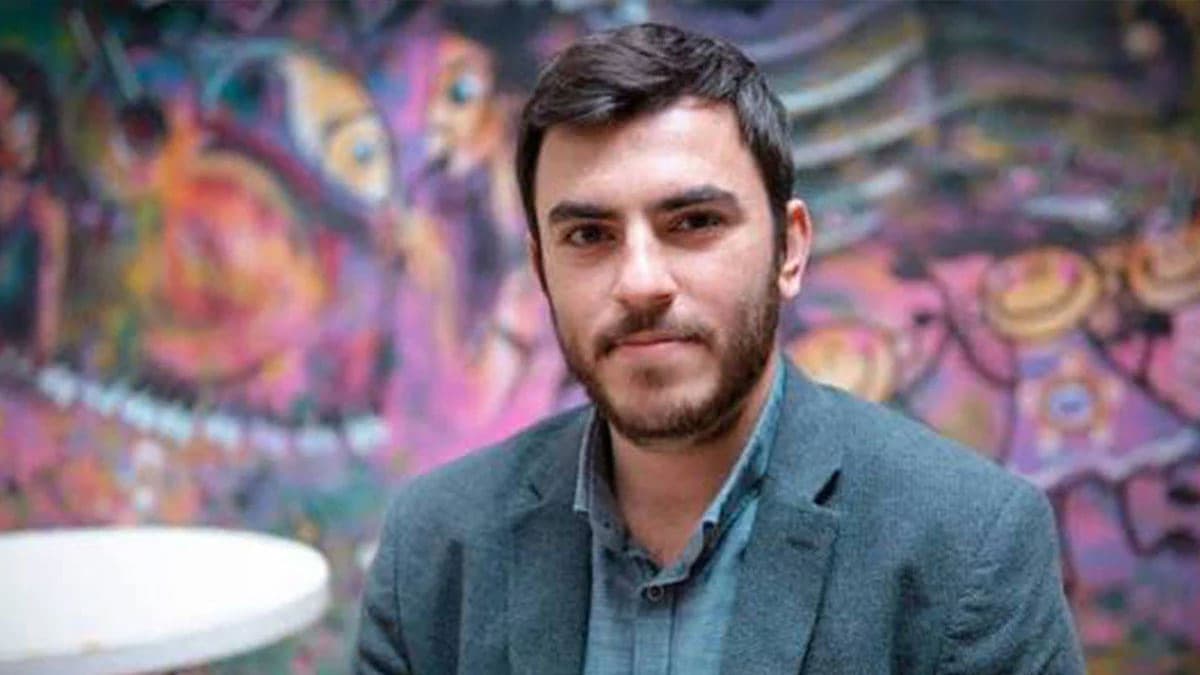 Gazeteci İsmail Arı gözaltına alındı