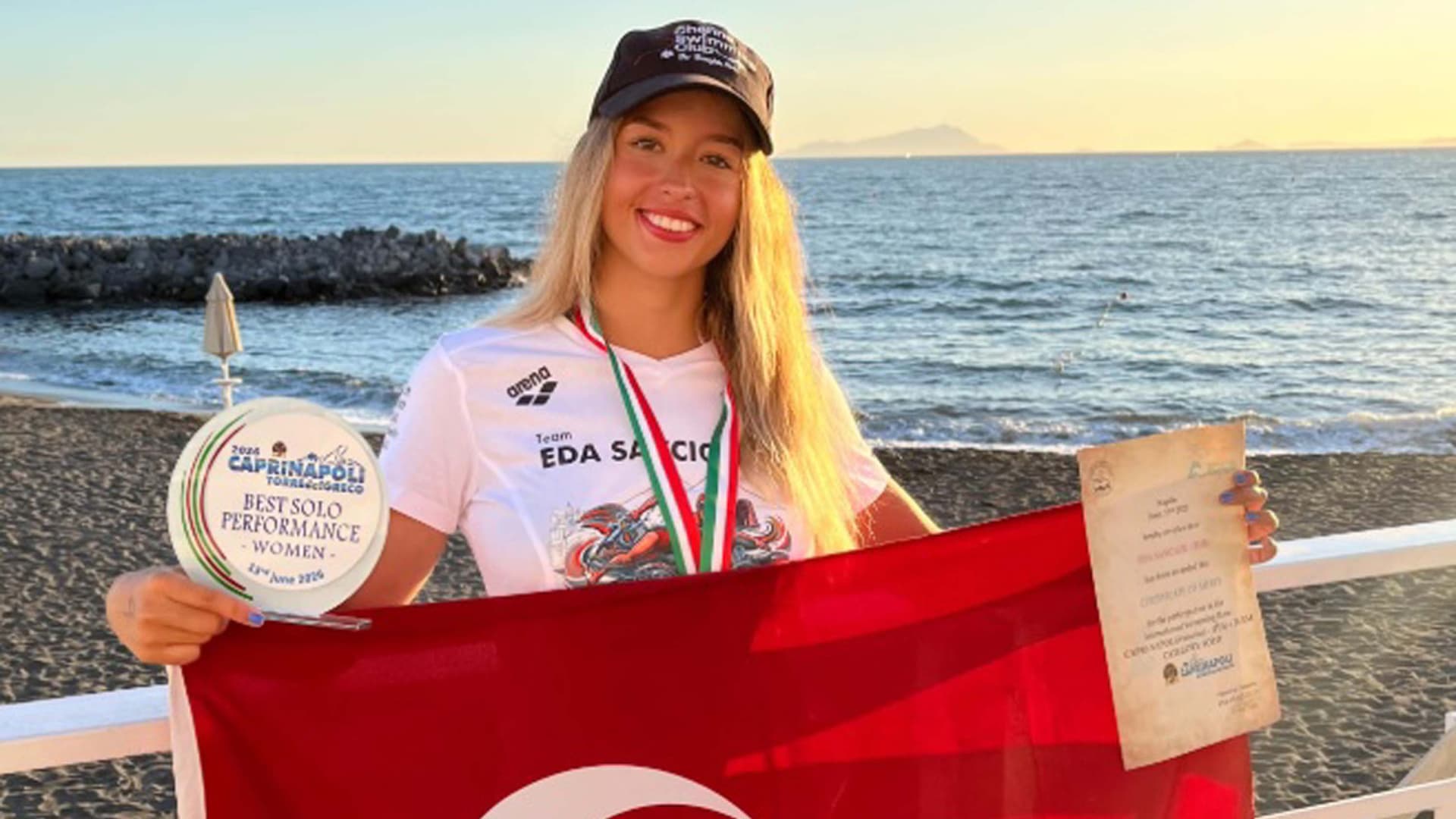 Eda Savcıgil, Catalina Kanalı geçişinde iki rekora ulaştı