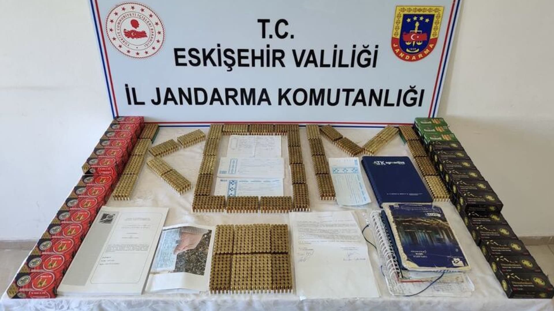 Eskişehir'de tefecilik operasyonu: 4 gözaltı