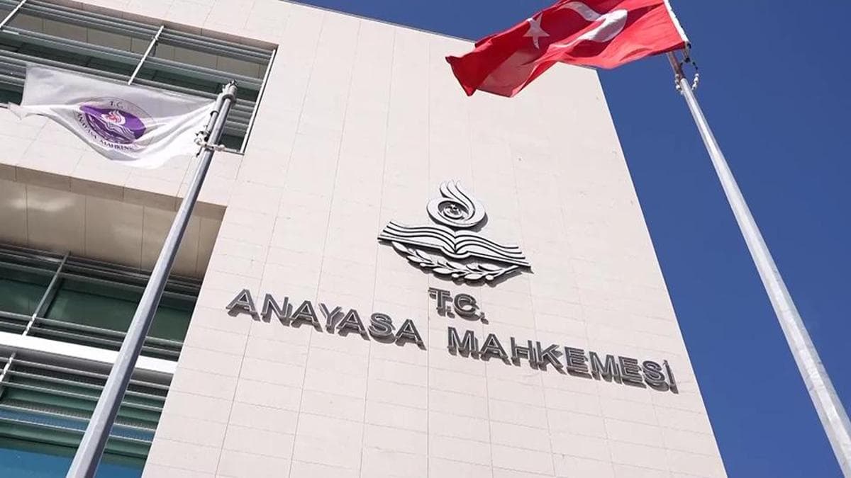 Anayasa Mahkemesi’nde yeni başkan için oy süreci başladı