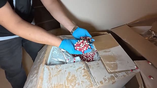 İstanbul'da 10 ton uyuşturucu alevlere teslim edildi: Tonlarca zehir kül oldu