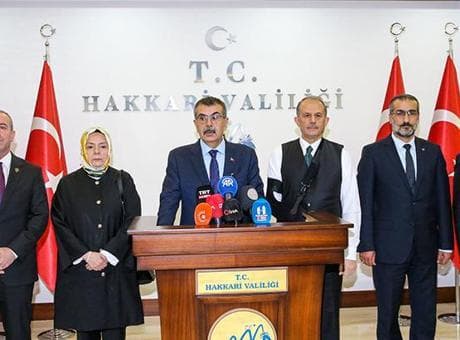 Milli Eğitim Bakanı Tekin Hakkari'de konuştu