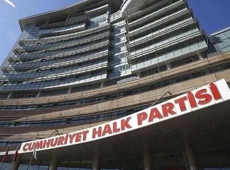CHP’li kurmaylar aidat ödemeleri için suç duyurusuna hazırlanıyor