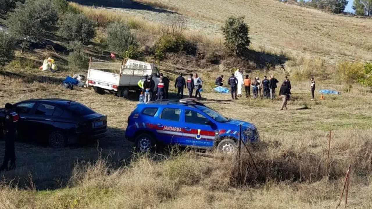 Gördes’te tarladaki silahlı saldırıda baba ve oğlu öldü