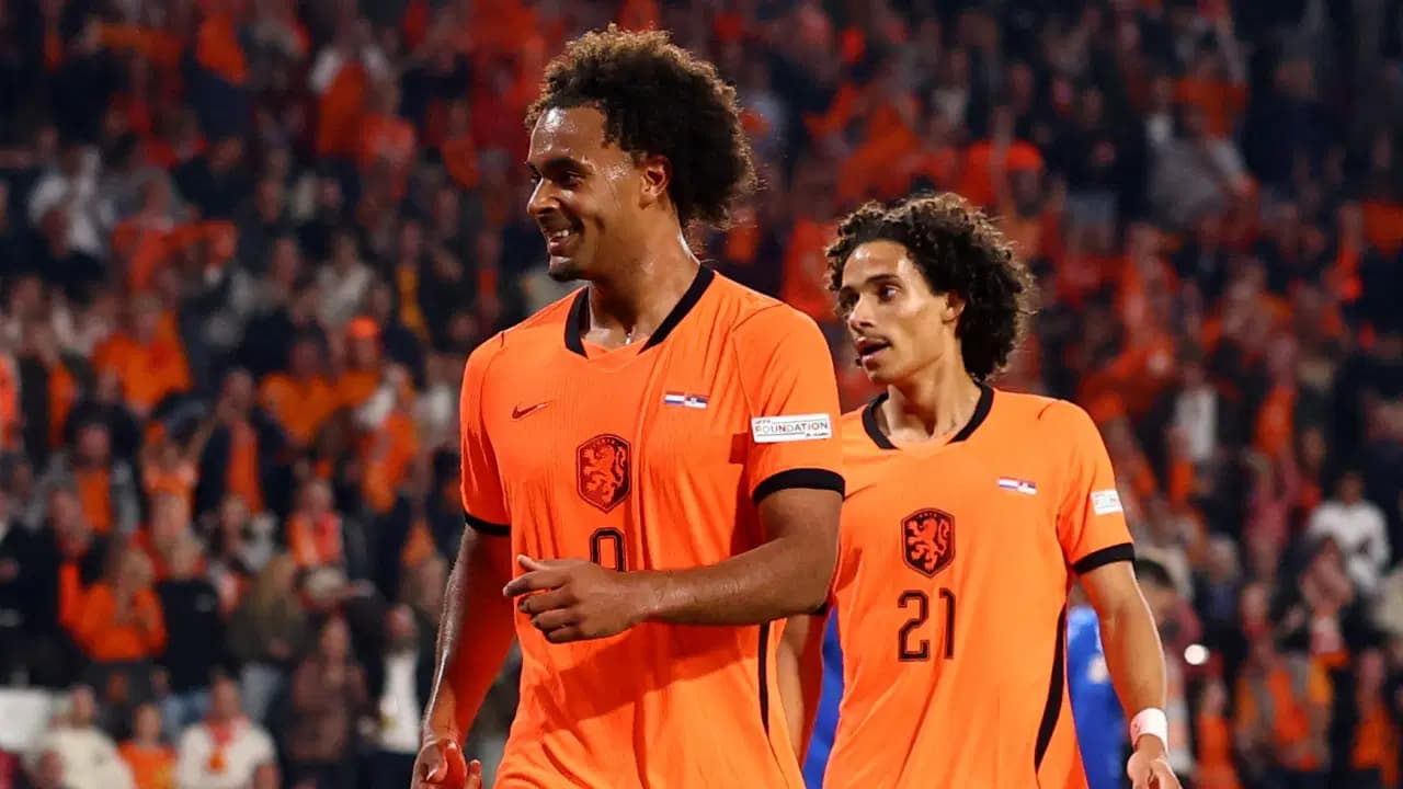 Hollanda, Sırbistan'ı 2-1 yenerek liderliğe yükseldi