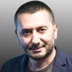 Uzaklarda bir nokta misali kaybolmak...