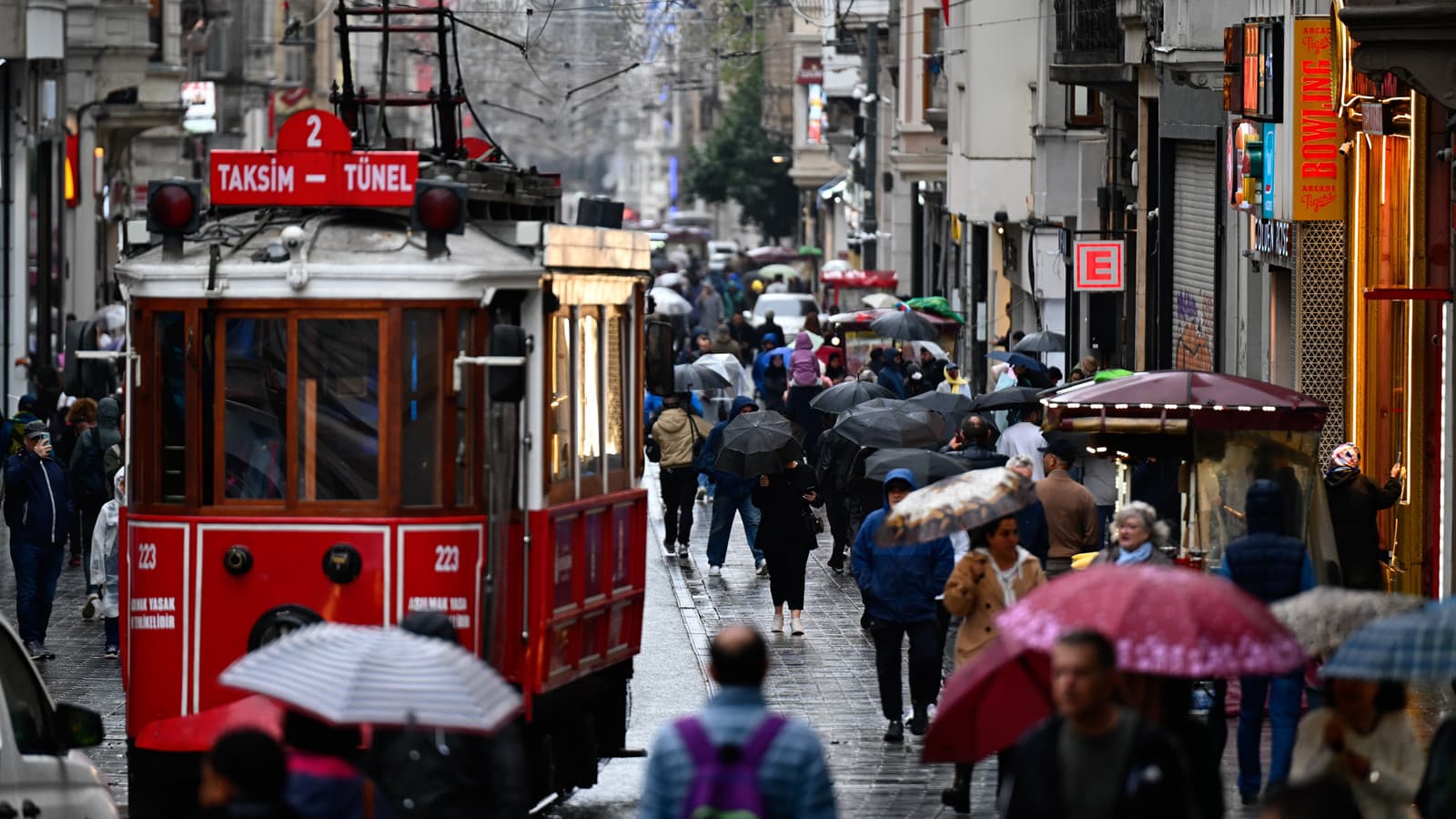 İstanbul'a cuma alarmı: AKOM saat vererek duyurdu