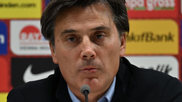 Montella, İtalya maçı öncesi eleştirilere karşı destek istedi