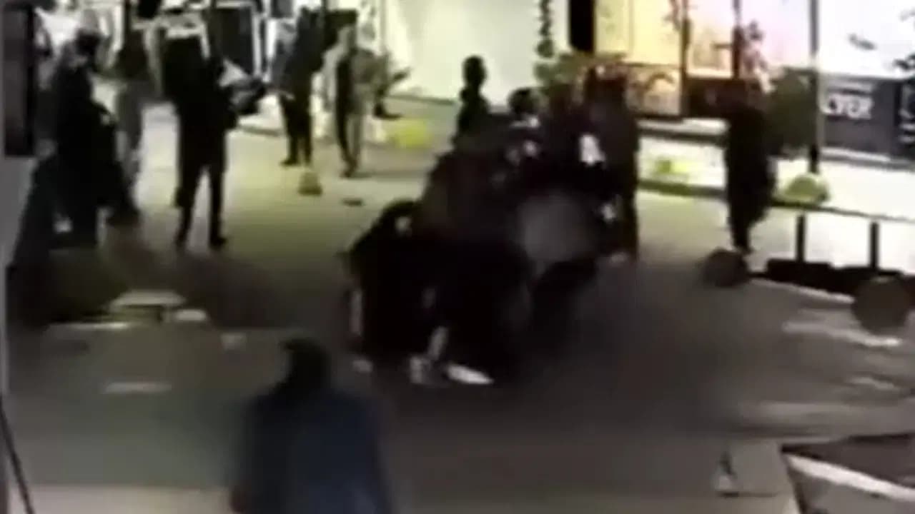 Gölcük’te kadın ve kızı cadde ortasında darbedildi