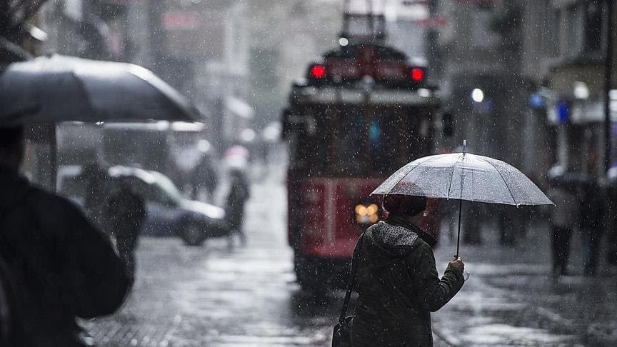 Meteoroloji 11 ili 'sarı' ve 'turuncu' kodla uyardı: İstanbul da listede