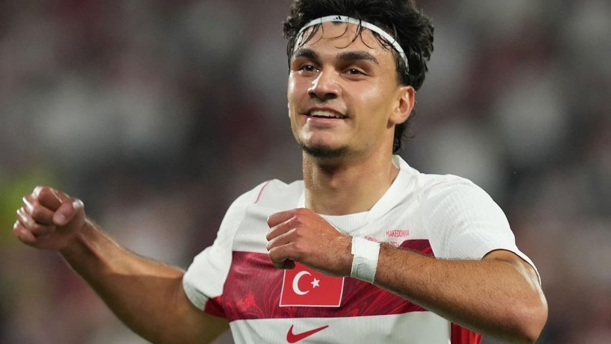 Hocasından Can Uzun'a uyarı: Canlı yayında gözünün yaşına bakmadı