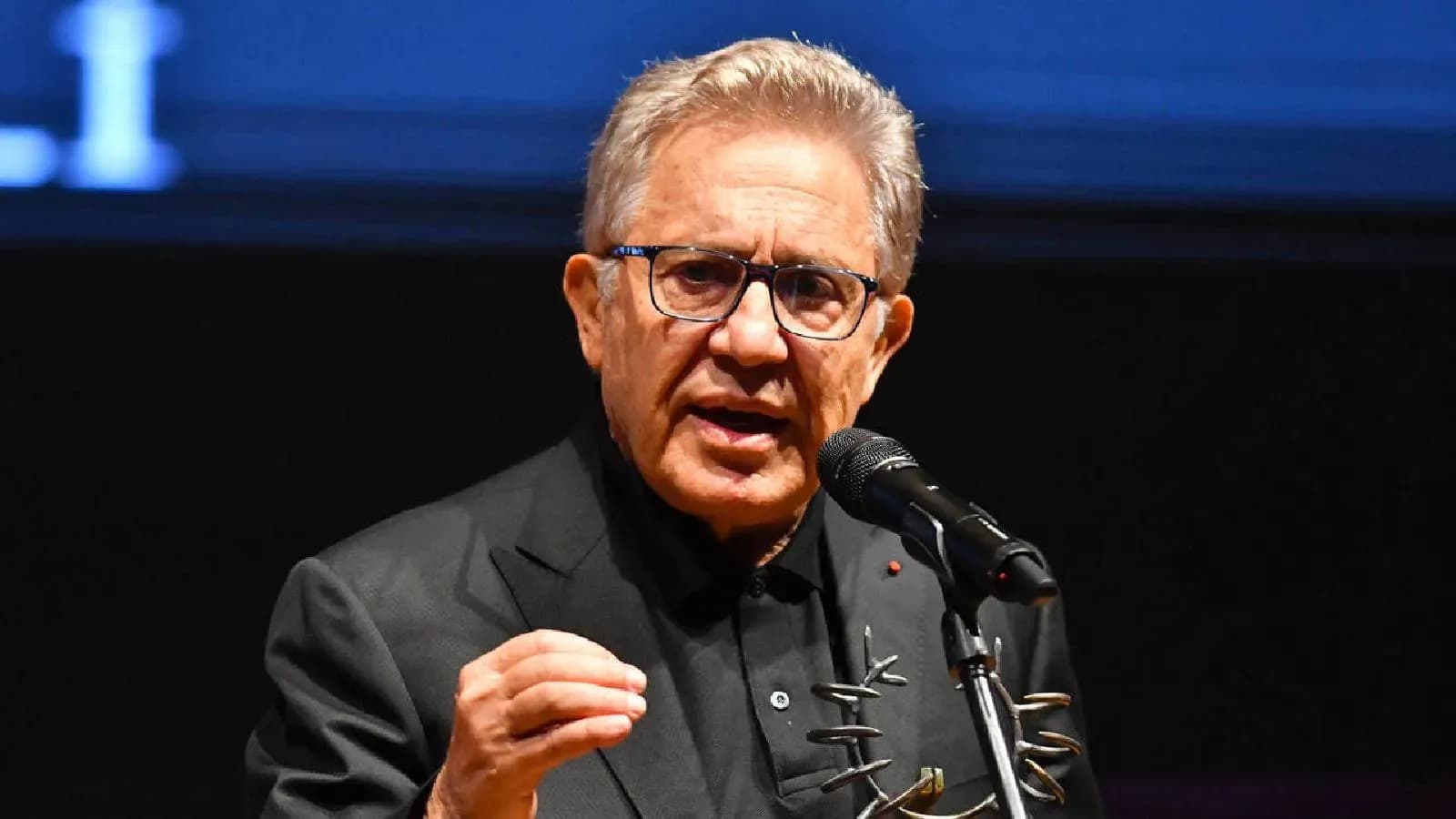 Zülfü Livaneli, Özgür Özel’e “Yiğidim Aslanım” yerine iki eser önerdi